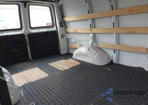 2022 Chevrolet Express Cargo Rwd 2500 Regular Wheelbase Wt from USA, damaged, VIN 1GCWGAFP4N1155524